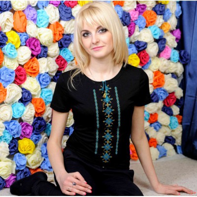 Embroidered t-shirt "Ornament New Tourquise"